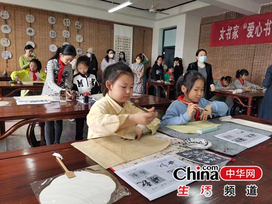 以笔写心，用书法表达母爱