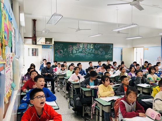 同心同德共谋划   凝心聚力促发展