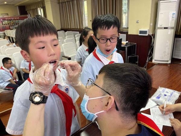 【关爱学生幸福成长•健康成长篇】第91期 健康口腔，微笑校园——邯郸市丛台区连城小学“爱牙之旅”讲座活动