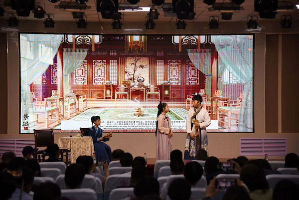 关爱学生幸福成长·书香校园 本真阅读——邯郸市丛台区区教体局“读写诵”现场观摩会暨展览路小学第六届读写诵展示活动