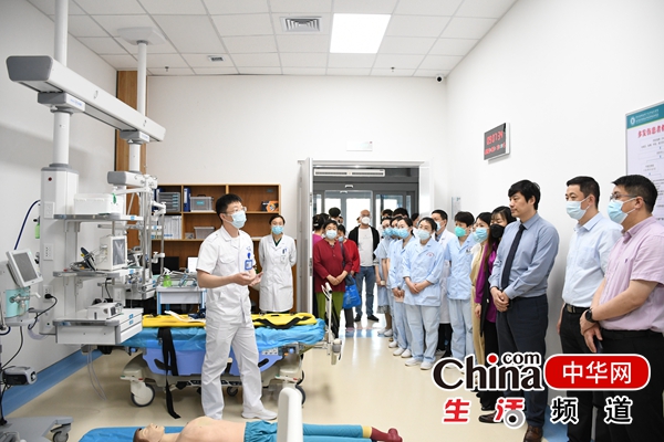 “签而有约 共享健康”烟台高新区开展“家庭医生日”活动