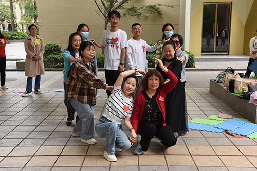 彭州市“5.25”心理健康活动月在成都石化工业学校正式启动