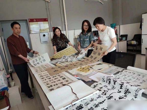 【关爱学生幸福成长·“双减”提质篇】翰墨生香 书韵悠长——邯郸市人和中学学生软硬笔书法比赛优秀作品展评