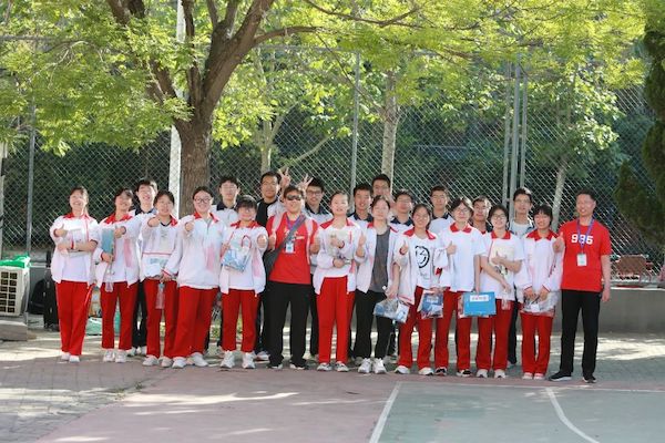 直击高考第二天：青春向上 时光不负追梦人——邯郸市第四中学