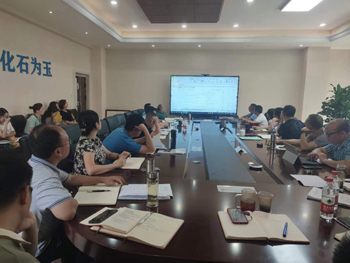 成都石化工业学校召开“三名工程”推进会