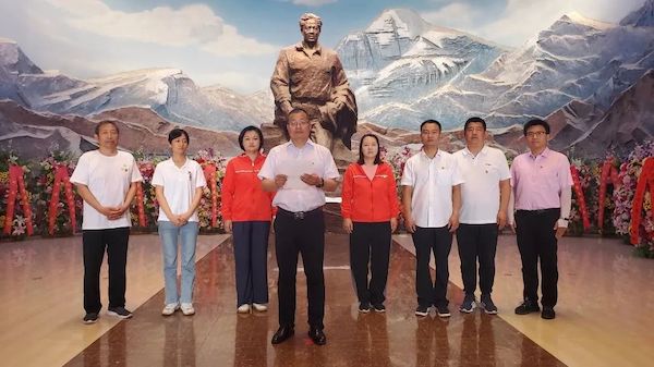 寻访红色足迹，赓续红色基因——邯郸市钢苑中学党员赴孔繁森同志纪念馆学习参观