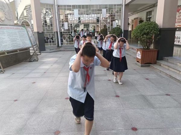 【关爱学生幸福成长健康成长篇】安全生产，护学行动——邯郸市丛台区连城小学开展“安全生产月”主题教育系列活动
