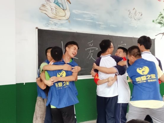 “有爱无碍 温暖同行”关爱残疾人志愿活动——宁乡市城北中学687中队