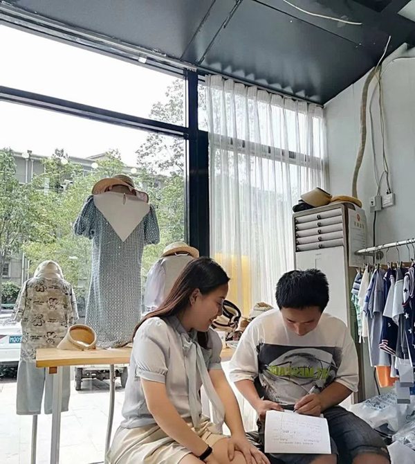 炎炎夏日行 浓浓家访情——邯郸市丛台区连城小学暑期大家访活动
