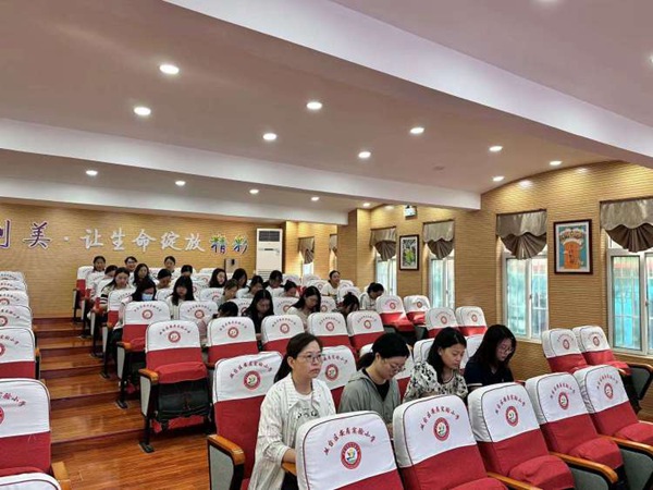 关爱学生幸福成长•师德师风篇|扬师德 正师风，督导检查促提升——邯郸市丛台区安居实验小学