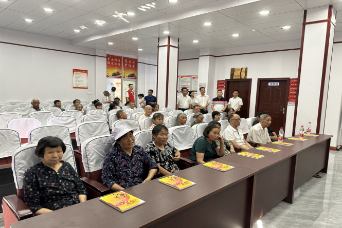 党建引领|衡南县人民医院胸痛中心走进云集街道黄金社区开展“传承红色基因，服务人民健康”义诊活动