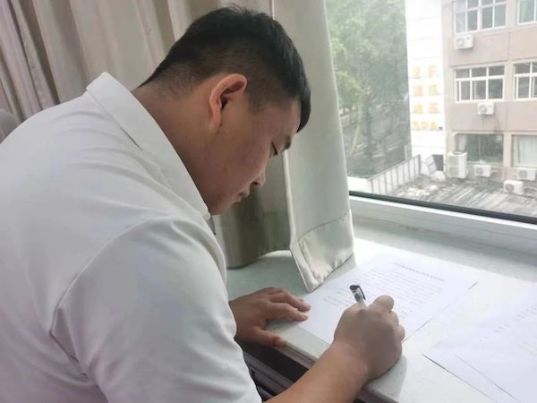 邯郸市交巡警支队联合多部门召开市主城区规范建筑垃圾运输工作会议