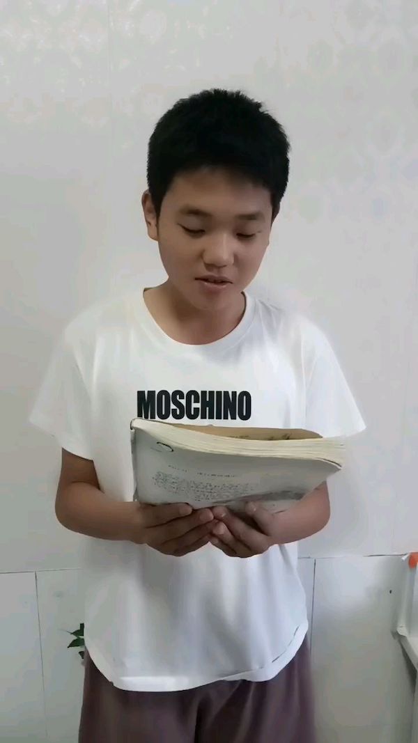  “书香流韵，润泽心灵”邯郸市丛台区北湖中学七（3）丰富的假期生活