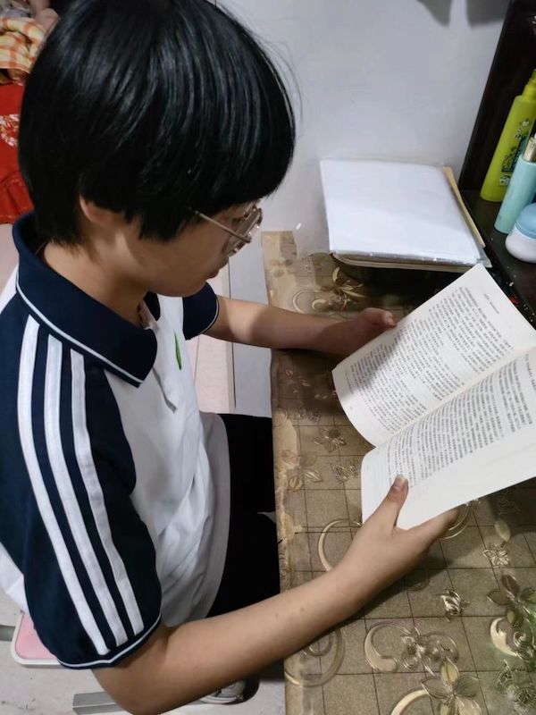 书香浸润假期 阅读丰富人生——邯郸市丛台区实验中学假期读书活动纪实