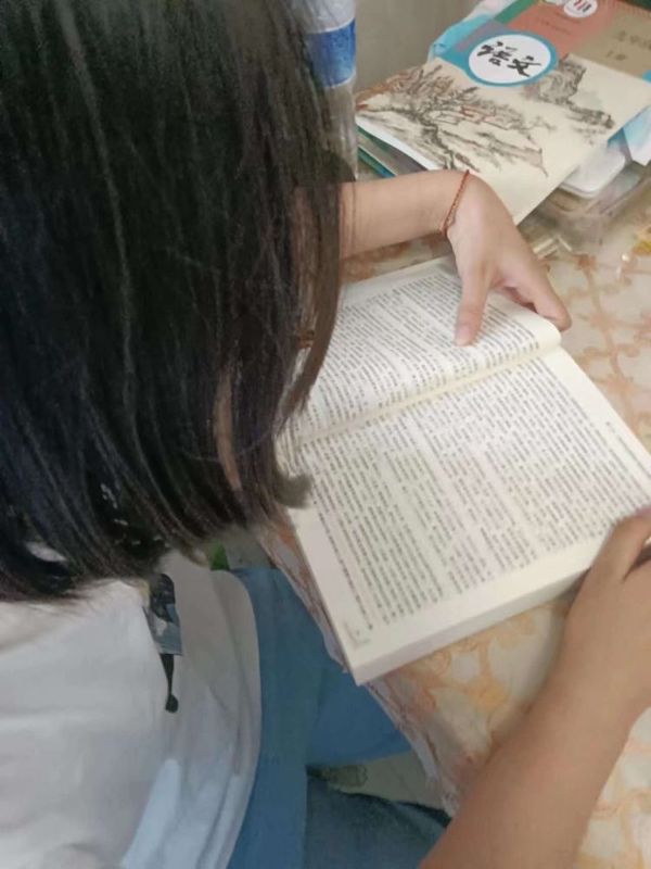 书香浸润假期 阅读丰富人生——邯郸市丛台区实验中学假期读书活动纪实