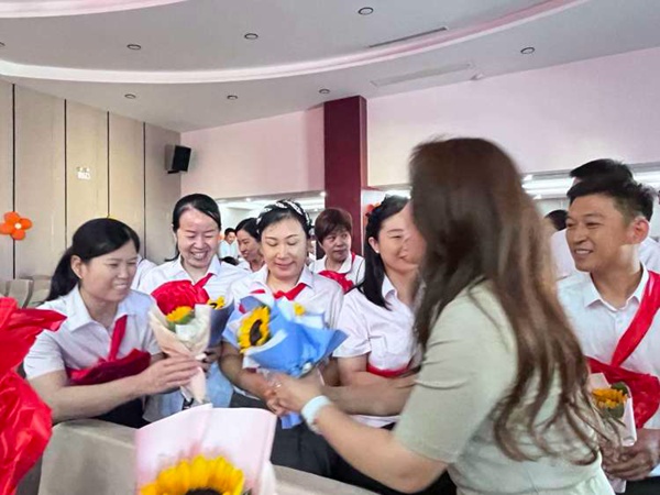 躬耕教坛，强国有我——“邯郸市丛台区实验中学因我而精彩”教师节表彰会