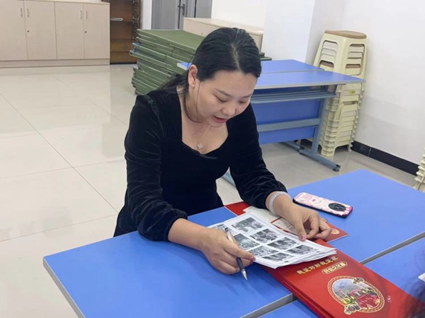 转变课程理念，落实研修实效——记邯郸市丛台区黎明小学道德与法治教研组校本研修活动