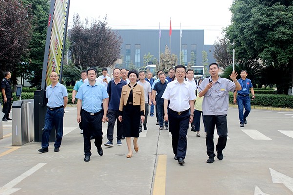 中通协真空设备专家学者专题调研中汽成配 共商国产替代产业发展大计