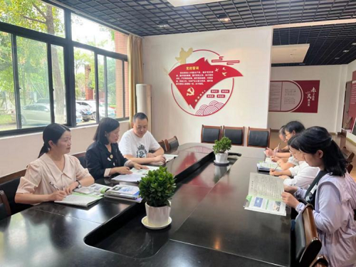 教育初心终不改  厉兵秣马新征程——彭州市军乐中学开展系列校内教研活动