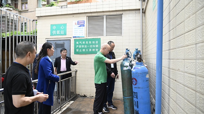 守好安全线 筑牢安全关