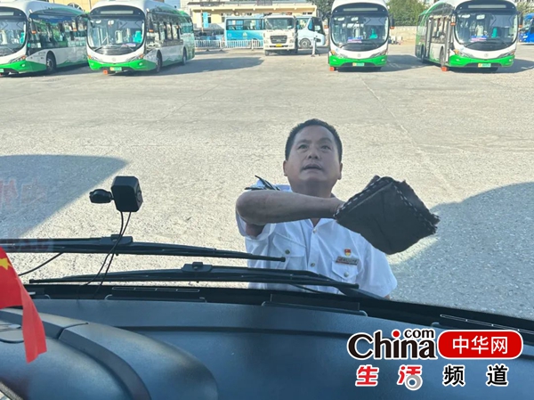烟台公交集团：节假日坚守岗位的“城市摆渡者”