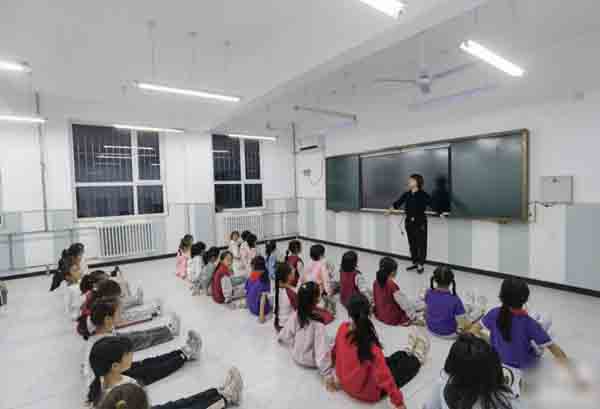 【邯郸市丛台区丛阳小学】 花样课堂促个性 课后服务绽光彩