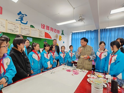彭州市桂花学校：“圆梦工程”进校园，我们“艺”起向未来