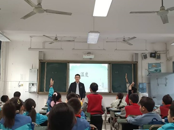 集思广益  博采众长