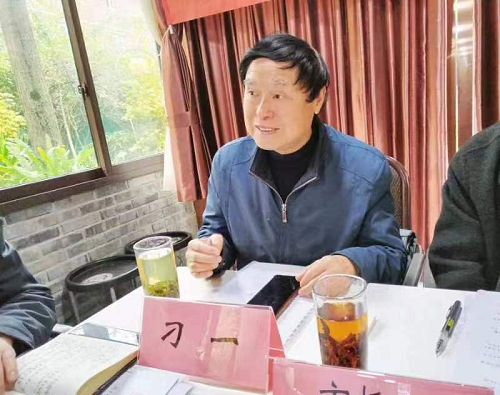 彭州市关工委教育关爱组召开工作交流会