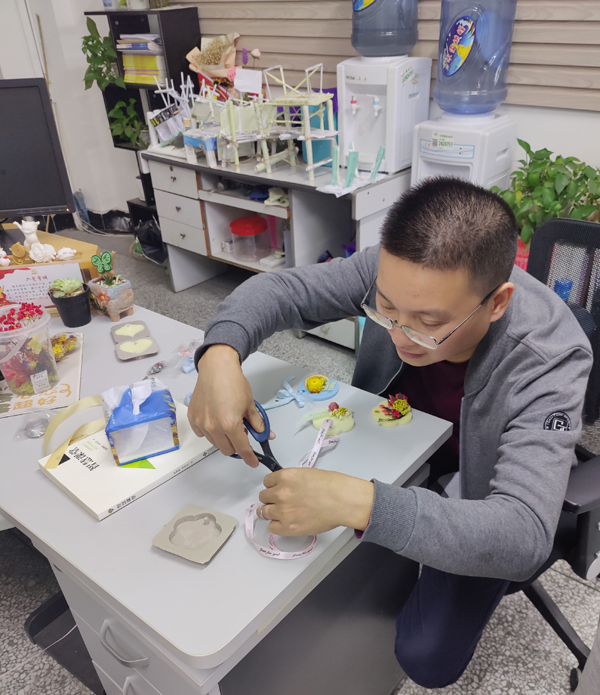 四川省乐山一中召开通用技术组备课组会