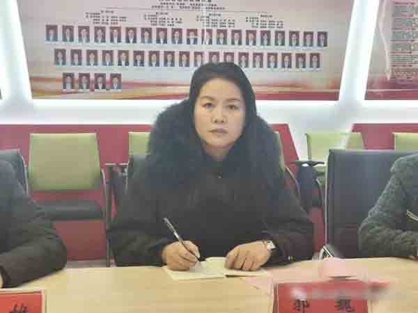 携手共建 扬帆远方——李领娣名校长工作室举行挂牌仪式暨第一次全体会议