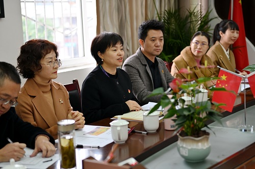 “委”以重任 “育”见美好——彭州市实验小学召开新一届校级家委会暨膳食委员会