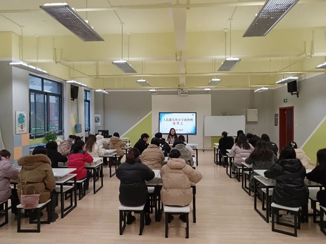 凝“新”聚力促成长 踔厉奋发谱新篇