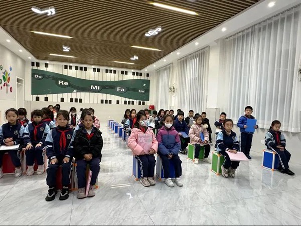“用心唱响，用爱分享”邯郸市丛台区实验第三小学合唱社团第二期