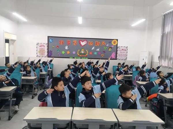 身体动起来 笑脸扬起来——邯郸市丛台区实验第三小学常态开展一日常规体育活动