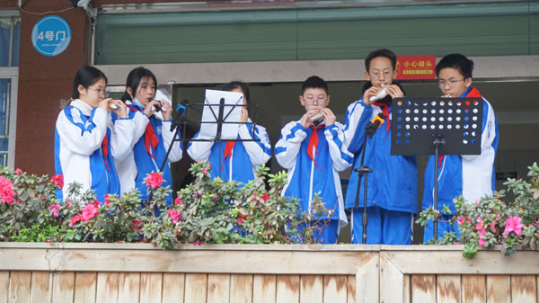 成都石室中学初中学校：五育并举促成长  “社”彩缤纷向未来