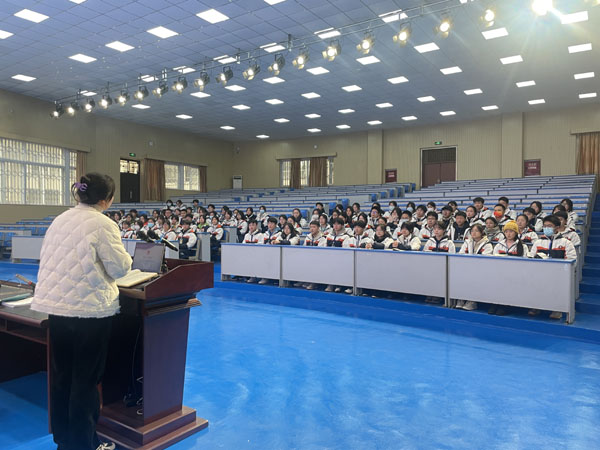 乐山一中：青春如火，初心如炬，行稳致远，进而有为