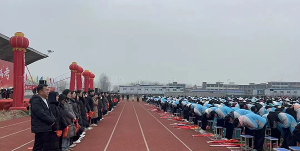 冲刺百日 决胜高考 邓州市湍南高中举行2024年高考百日誓师大会