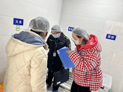 安全护航，落到“食”处——彭州市桂花幼儿园食堂专项检查