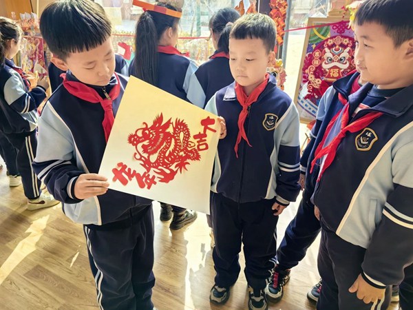 【实验三小·政教】龙首昂扬志千里，梦想闪耀启新篇——实验三小开学纪实