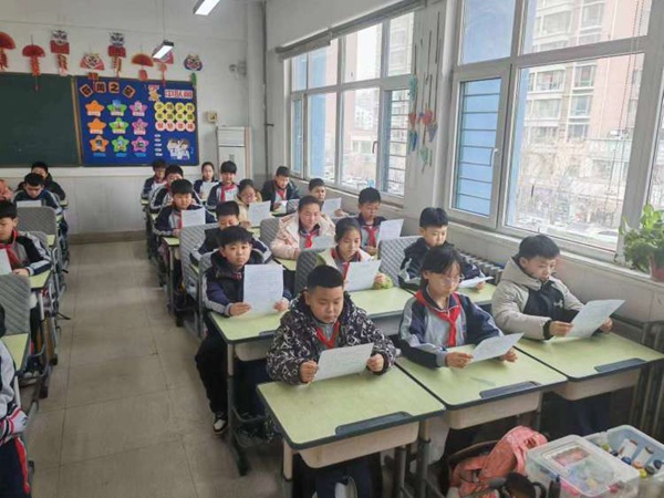 “资”润童心 “助”梦起航——邯郸市丛台区连城小学开展学生资助政策宣传