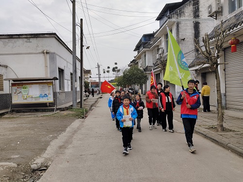 学习雷锋精神，赶做追‘锋’少年——彭州市桂花学校学雷锋主题活动