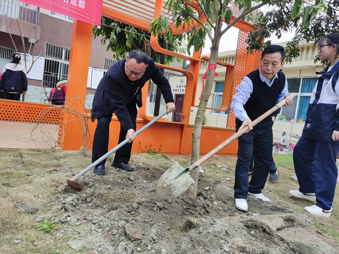 携手新时代·共筑童心圆