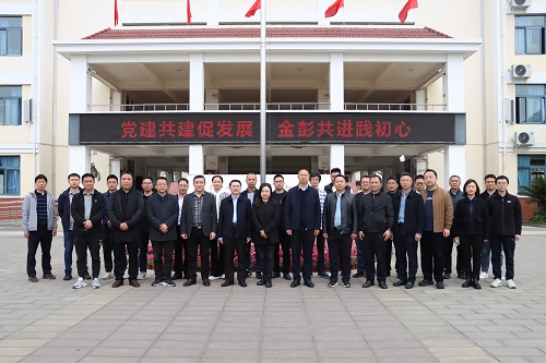 彭州市敖平中学与成都八中开展高三“二诊”分析暨后期备考联合教研活动