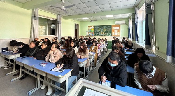 携手同心，共育英才——邯郸市丛台区展览路小学一年级家长会纪实
