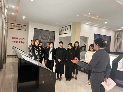 缅怀英烈伟绩 赓续红色基因——彭州市隆丰幼儿园党支部清明节党日活动
