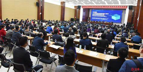 青年团队助力社会安全，预防宠物伤人事件，构建和谐社区环境