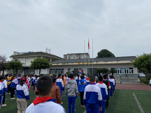 彭州市葛仙山楠杨学校开展近视防控宣传教育月系列活动