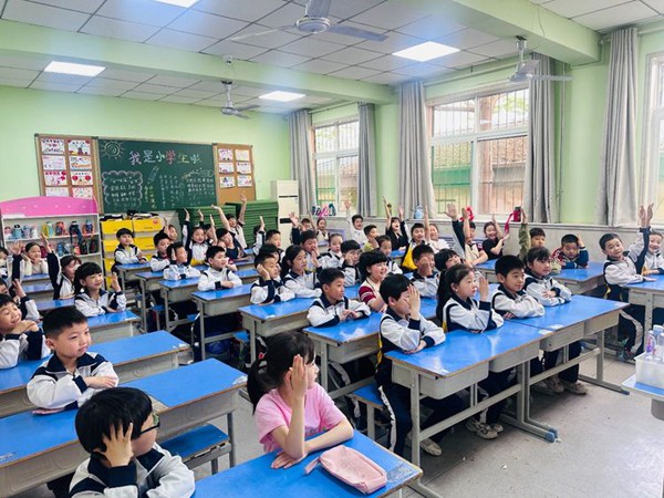 有趣的化学小实验，就在我们身边——邯郸市丛台区展览路小学一(6)班家长进课堂活动纪实