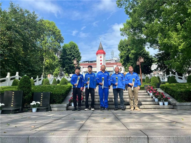 中国二冶四川分公司第三项目部党支部举办“缅怀革命英烈，铭记奋进力量”活动